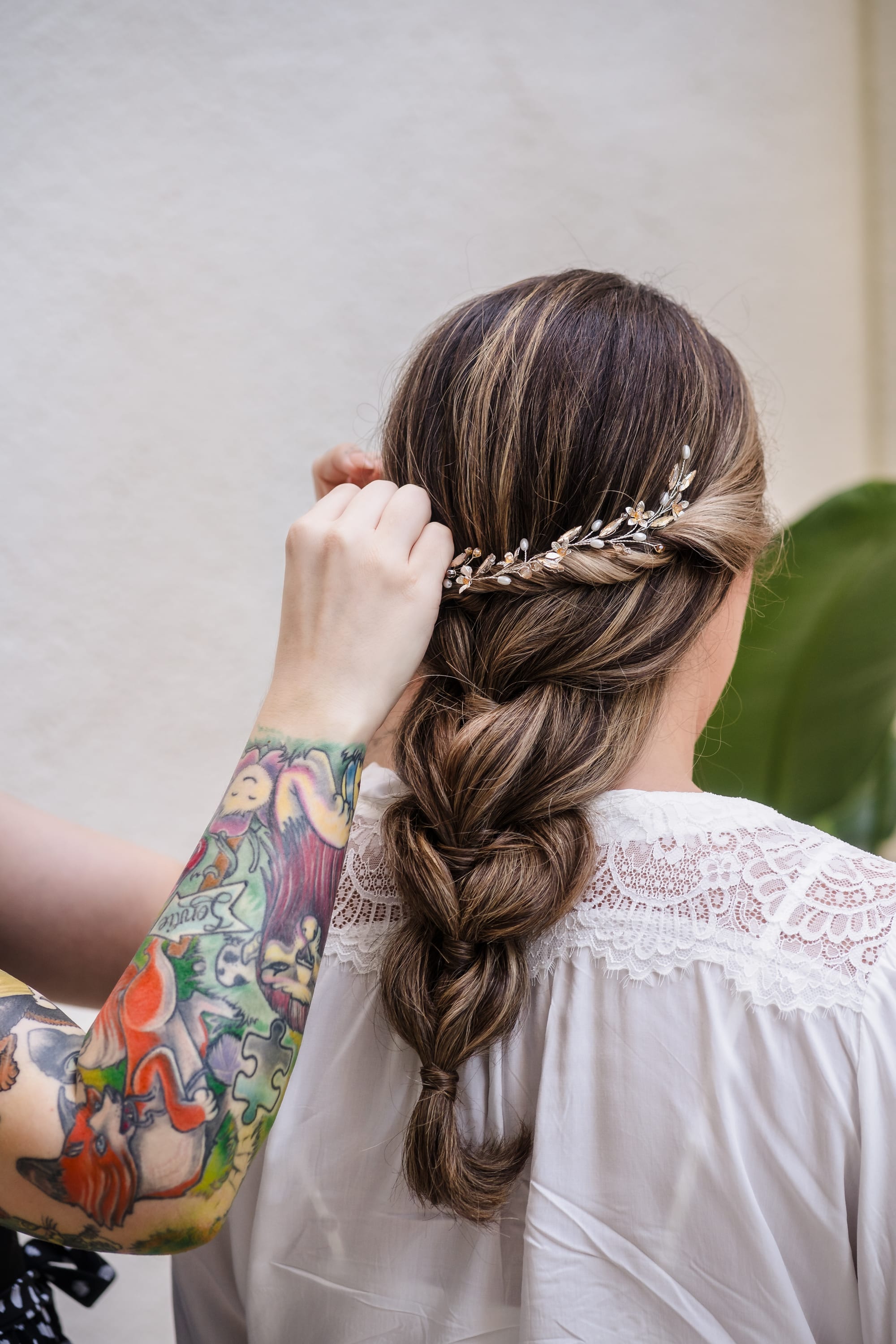 Maquillaje y peinado de novia por Debra Beauty en Málaga
