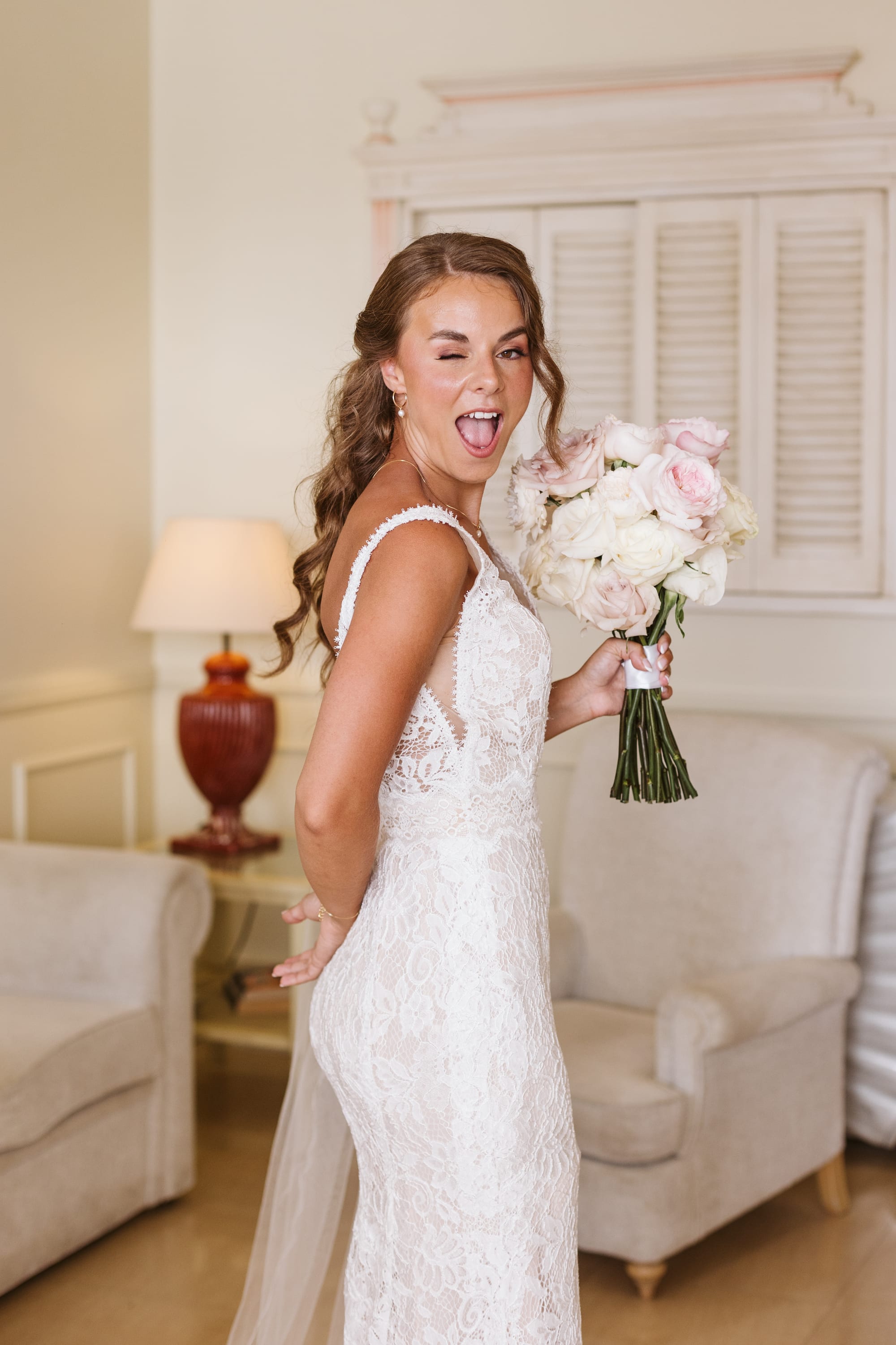 Kristine Simon — Maquillaje y peinado de novia por Debra Beauty en Málaga