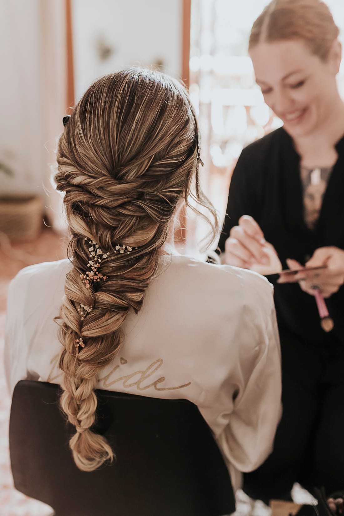 Maquillaje y peinado de novia por Debra Beauty en Málaga