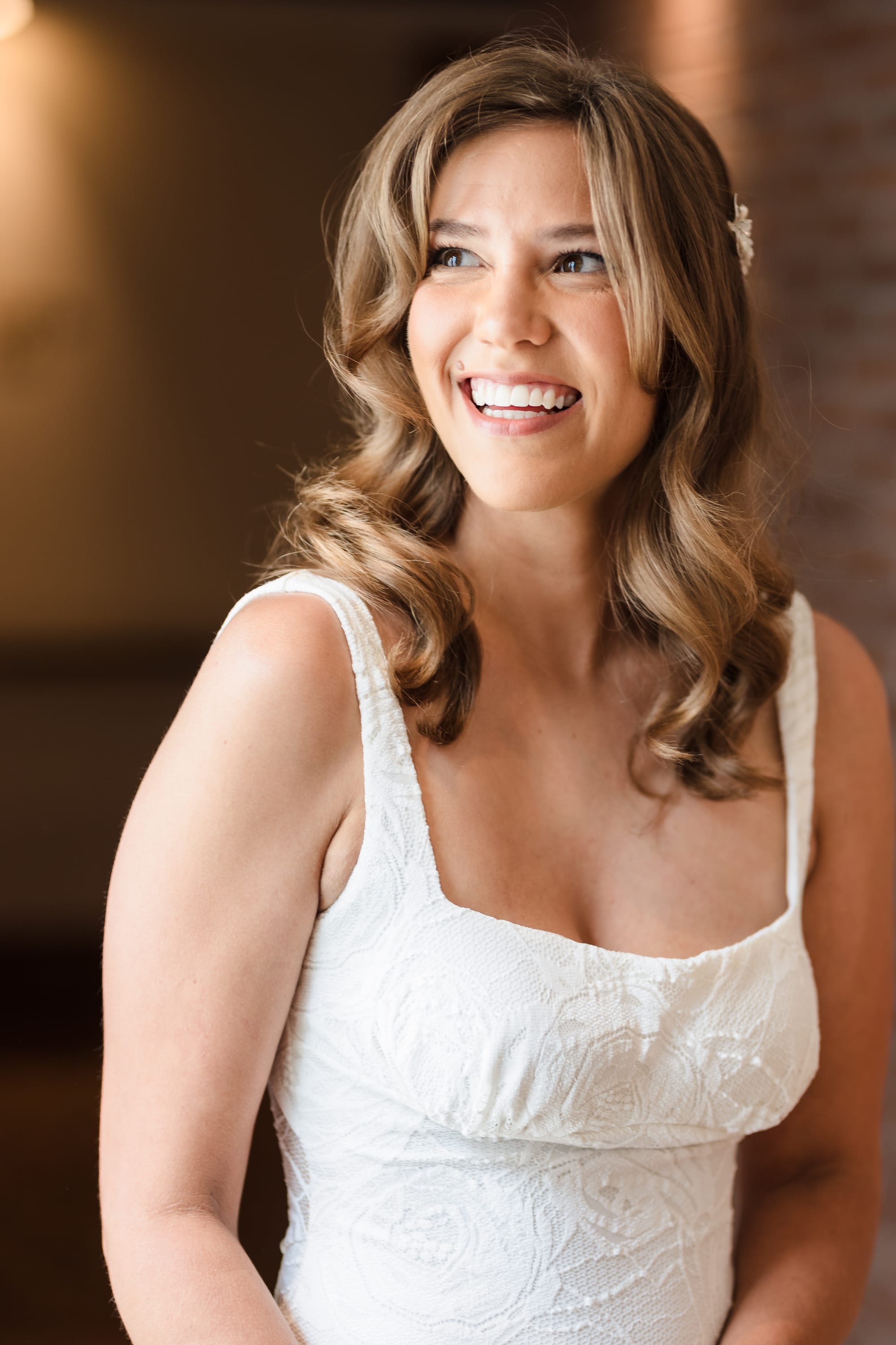 Maquillaje y peinado de novia por Debra Beauty en Málaga